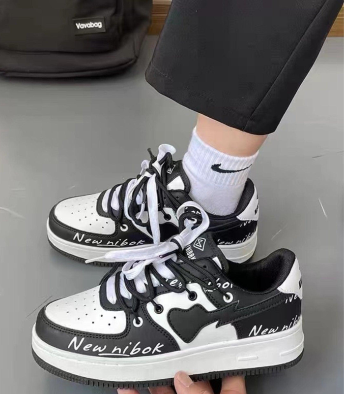 Variant image for Journee™ – Baskets Femme Confortables avec Design en Cœur Élégant-1