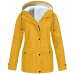 AquaShield™ – Manteau Polaire Imperméable & Coupe-Vent