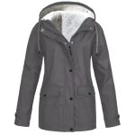 AquaShield™ – Manteau Polaire Imperméable & Coupe-Vent