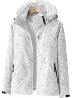 AquaShield™ – Veste Imperméable et Coupe-Vent Élégante
