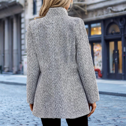 Élégance Élise™ – Veste Blazer Femme Cintrée Élégante et Polyvalente-2