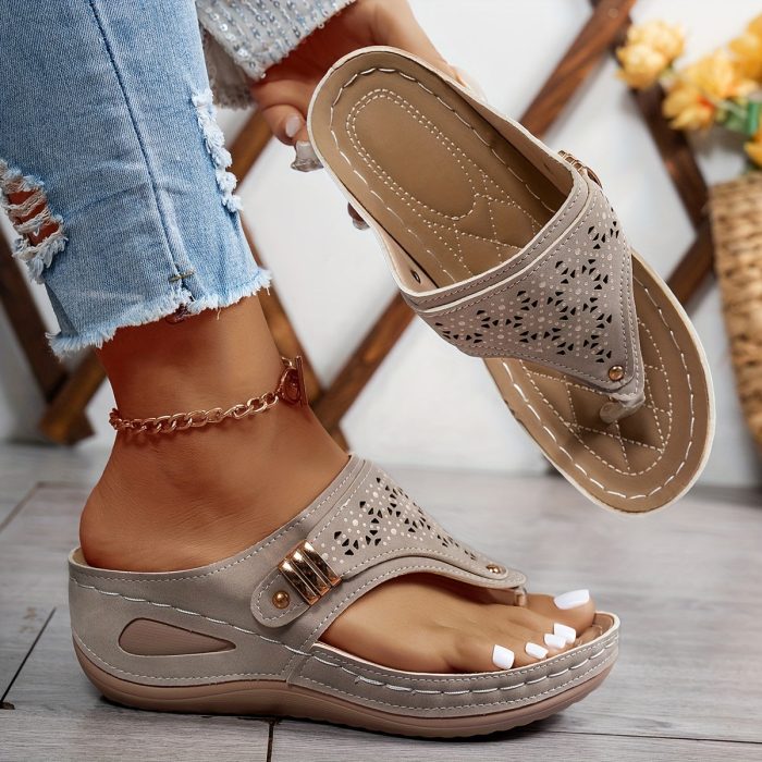 CuirConfort™ – Tongs Compensées Orthopédiques en Cuir pour Femme