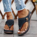 CuirConfort™ – Tongs Compensées Orthopédiques en Cuir pour Femme