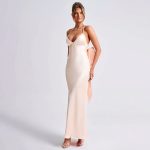 Wolff™ – Robe Longue Femme Élégante Col en V avec Détails en Dentelle-1