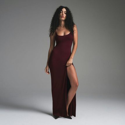 Wolff™ – Robe Longue Femme Élégante avec Fente Latérale et Décolleté Rond-2