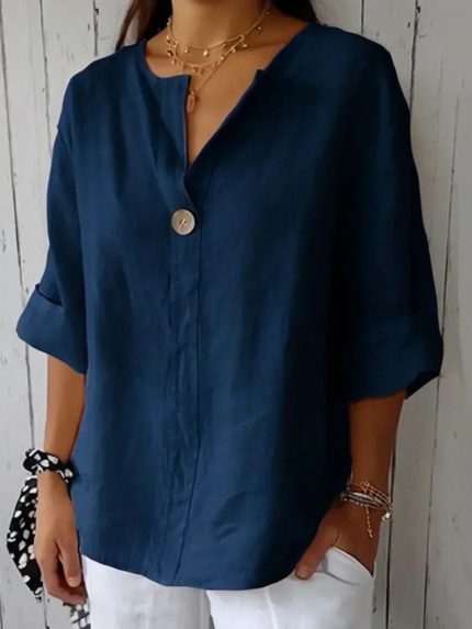 Elara™ – Blouse Femme en Lin Léger avec Col V Élégant et Bouton en Bois-2