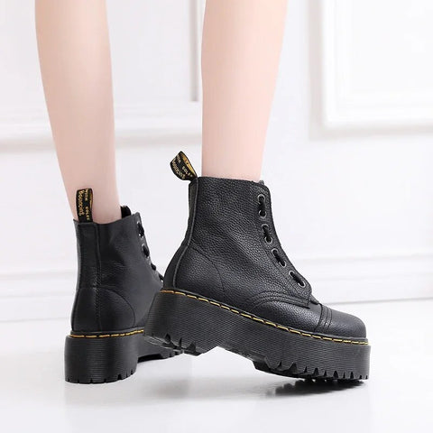 Bottes Nevoria™ – Élégance Hivernale en Cuir Véritable