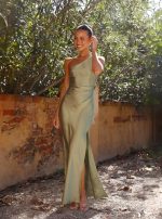 Delphine™ – Robe Femme Longue À Fente Asymétrique Élégante et Sensuelle-2